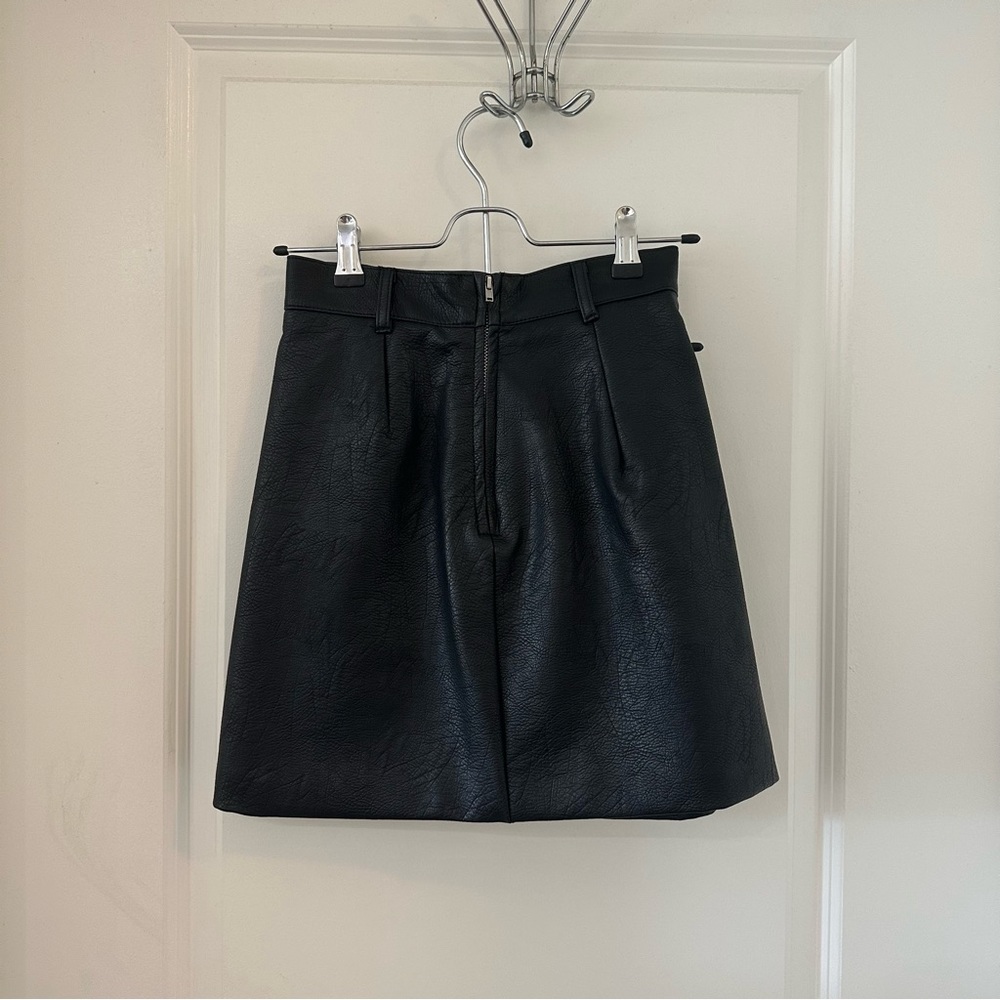 H&M Black Faux Leather Mini Skirt